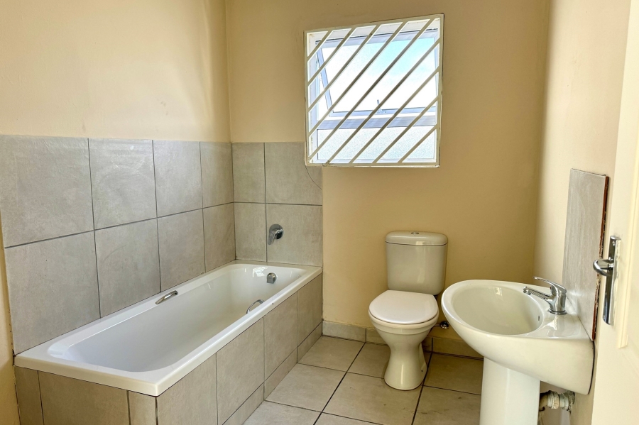 3 Bedroom Property for Sale in Malibu Village Western Cape